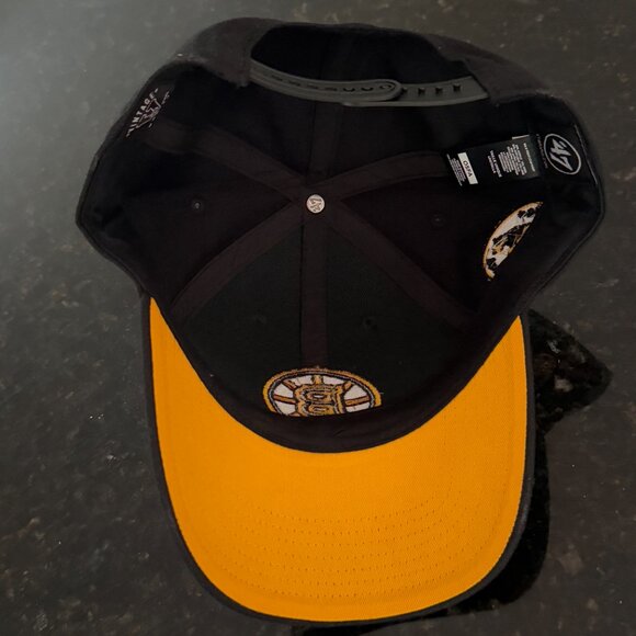Boston Bruins 50th Anniversary 47 Brand NHL Snapback Cap Hat OSFA - Picture 3 of 7